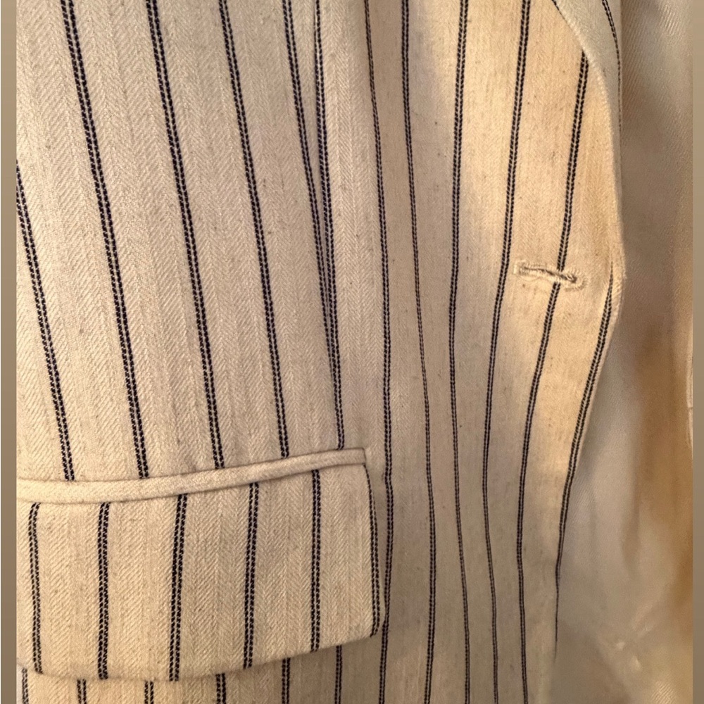 Zara Cream Blazer and Trousers with Black Pinstripes - Picture 5 of 9